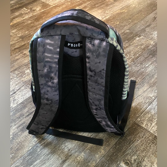 Volcom backpack - Picture 6 of 8